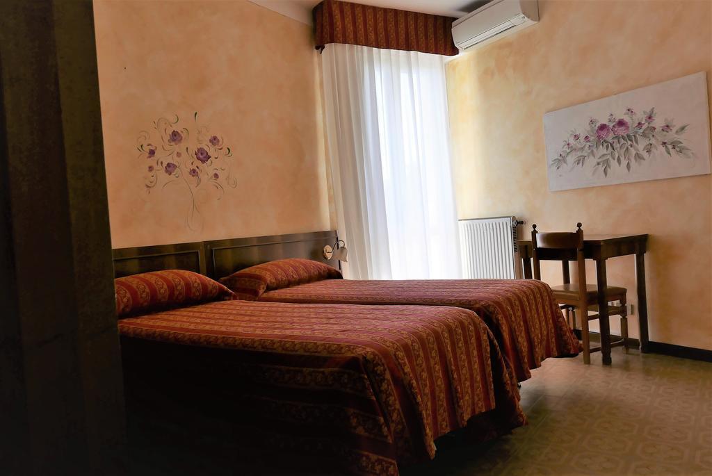 Albergo Villa Angela Toscolano-Maderno Exterior foto
